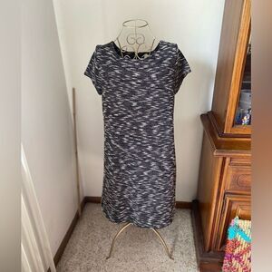 Loft black and white short sleeve tweed dress size medium